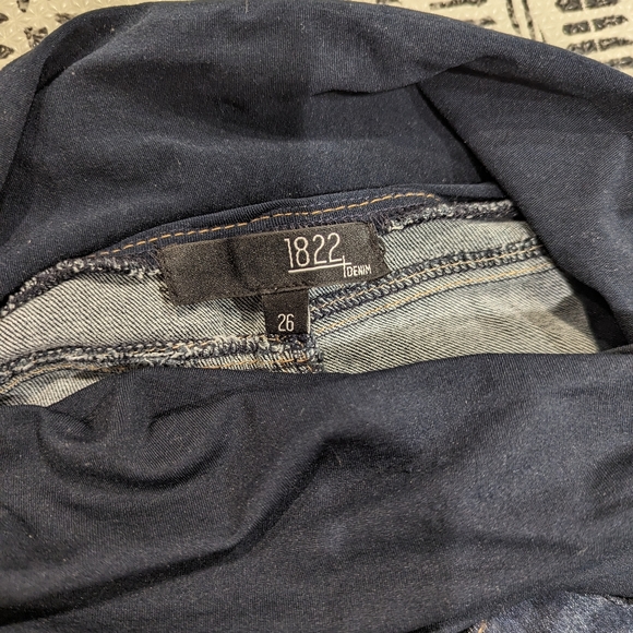 1822 Denim Maternity Jeans - Picture 2 of 2